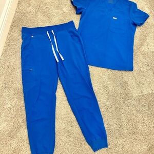 Figs Women's Royal Blue Jogger Set